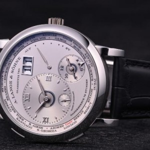 朗格手表什么档次？朗格Lange 1铂金世界时告诉您什么叫王者之作