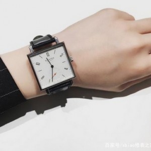手腕细的男生戴什么表（手腕太细的三种解决方法）