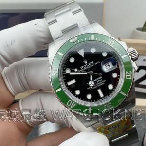 ARF厂劳力士四代绿水鬼丹东3235机芯，果木绿圈口太惊艳了！