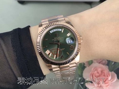 VS厂劳力士DD玫瑰金绿盘V2配重版：182克压手感到底有多真？