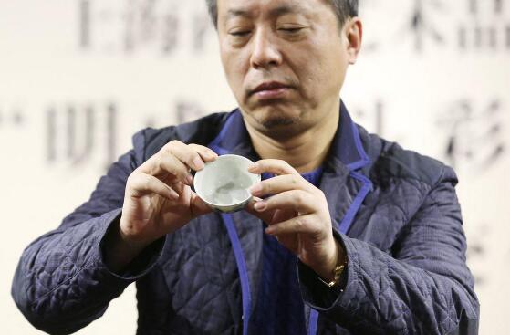 [爆料热文]香港苏富比清朝瓷碗拍卖超过 2500万美元-第3张图片