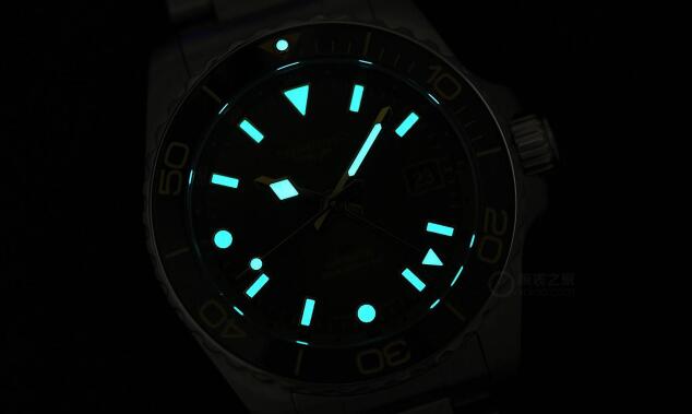 浪琴康卡斯值得买吗？浪琴康卡斯潜水系列GMT腕表最美绿盘-第6张图片