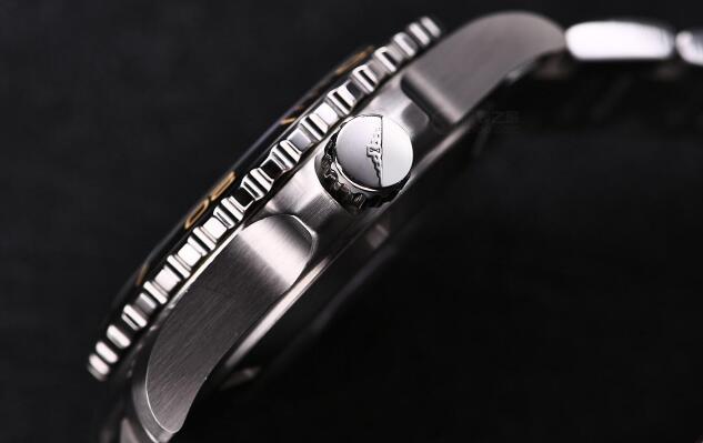浪琴康卡斯值得买吗？浪琴康卡斯潜水系列GMT腕表最美绿盘-第8张图片