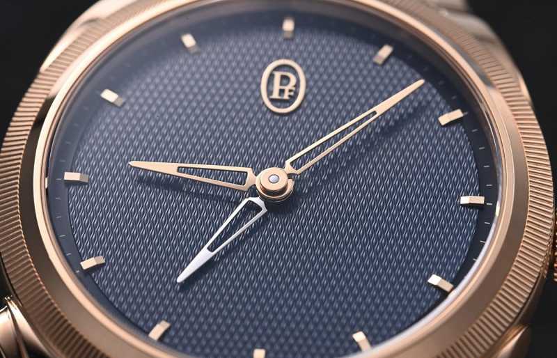 公价51万，帕玛强尼Tonda PF追针GMT腕表-第11张图片