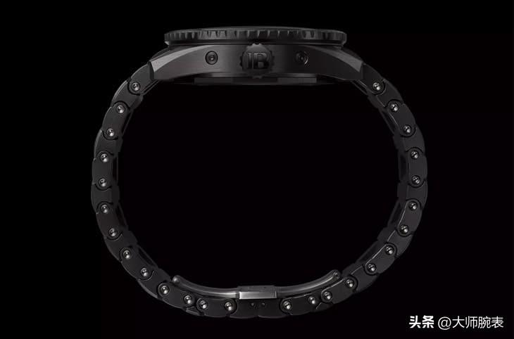 新款宝珀五十噚全陶瓷月相腕表值得入手吗？-第6张图片