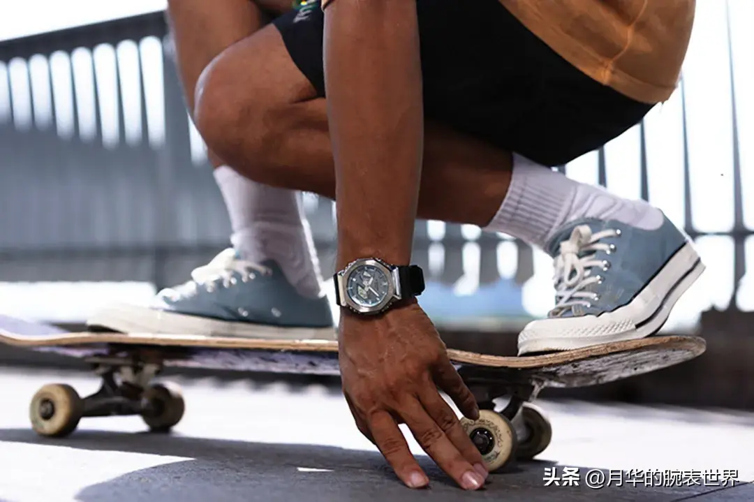 卡西欧G-Shock推出“CasiOak”彩色表盘-第5张图片