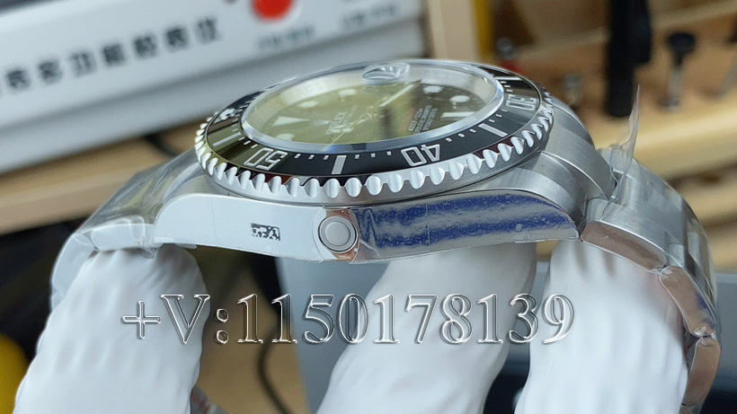 C厂劳力士单红鬼王126600质量如何？对比正品破绽揭秘-第5张图片