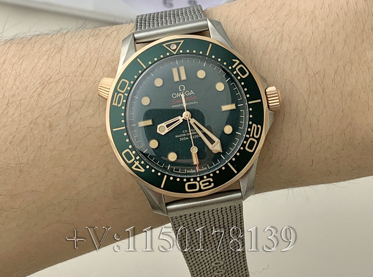 VS厂欧米茄海马300青铜金钛壳版做工细节（开箱验货对比）-第6张图片