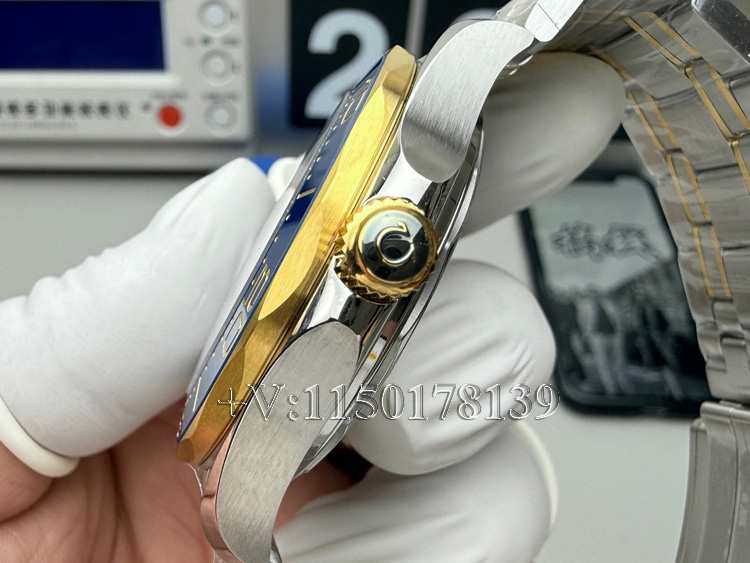 VS厂欧米茄海马300米间黄金蓝盘做工细节，探究与正品差距-第6张图片