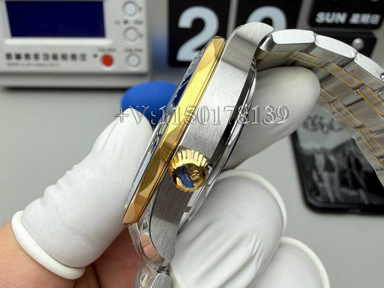 VS厂欧米茄海马300米间黄金蓝盘做工细节，探究与正品差距-第7张图片