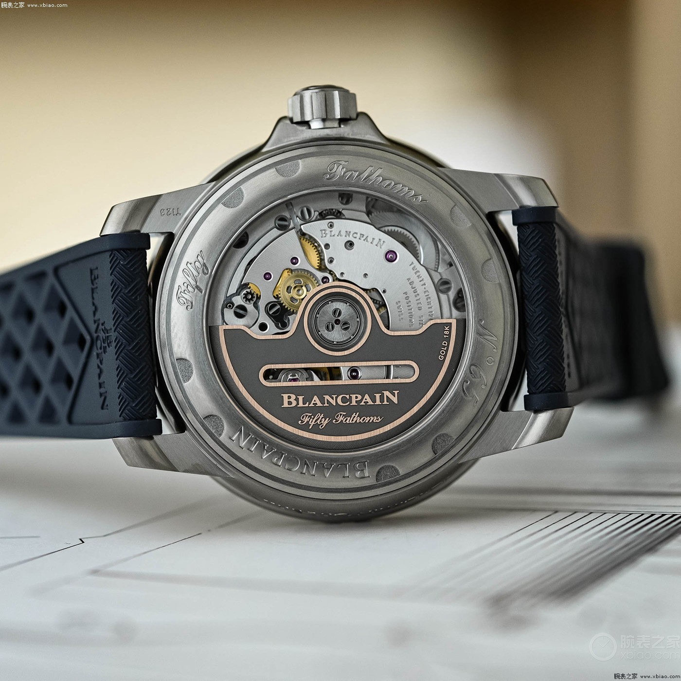 宝珀Blancpain 38毫米五十噚腕表：小尺寸的霸气深潜-第4张图片