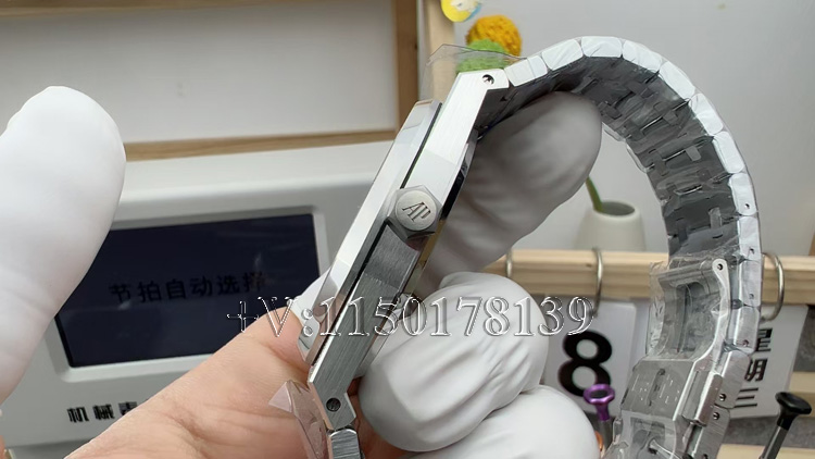 想买THB厂爱彼15407霜金V2版本？先看看有无破绽！-第6张图片