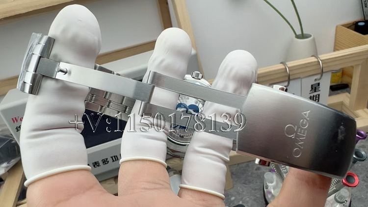 VS厂欧米茄海马300美洲杯一体化机芯升级版细节实拍解析-第9张图片