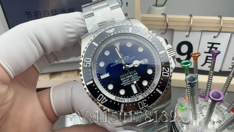JVS劳力士海使型渐变鬼王44mm，上海3235机芯到底稳不稳？-第1张图片