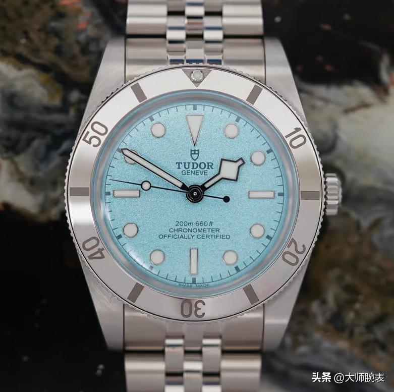 预算5万，冰蓝面盘手表怎么选？一篇看懂海马、Top Time、冠蓝狮三大爆款-第2张图片