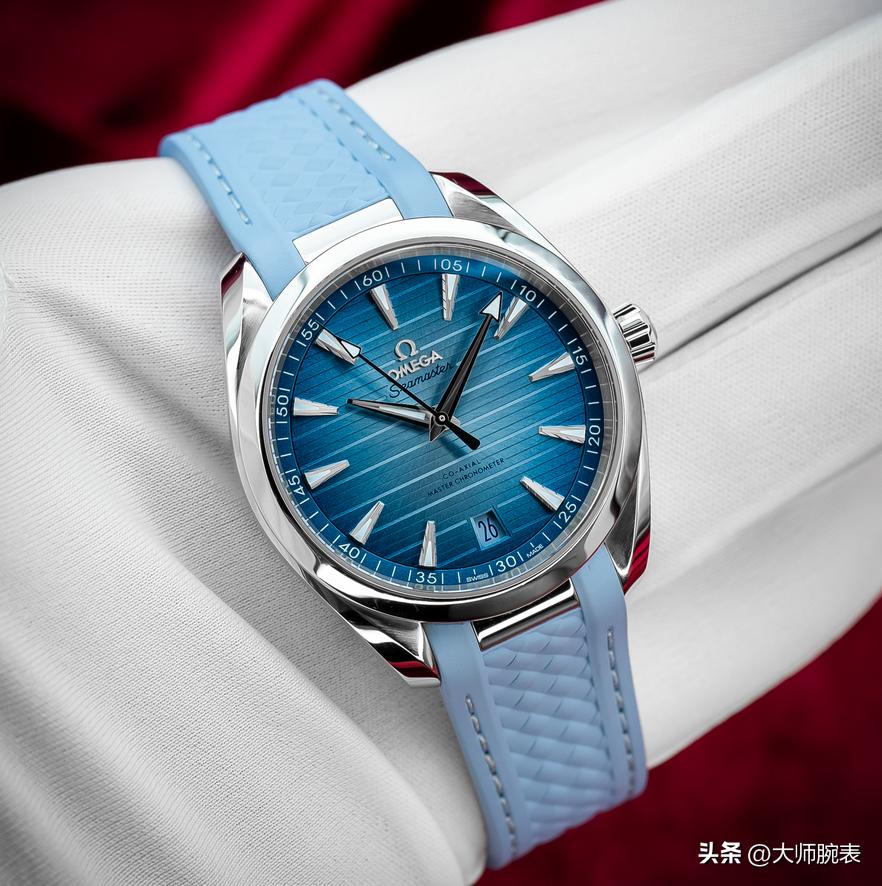 预算5万，冰蓝面盘手表怎么选？一篇看懂海马、Top Time、冠蓝狮三大爆款-第3张图片