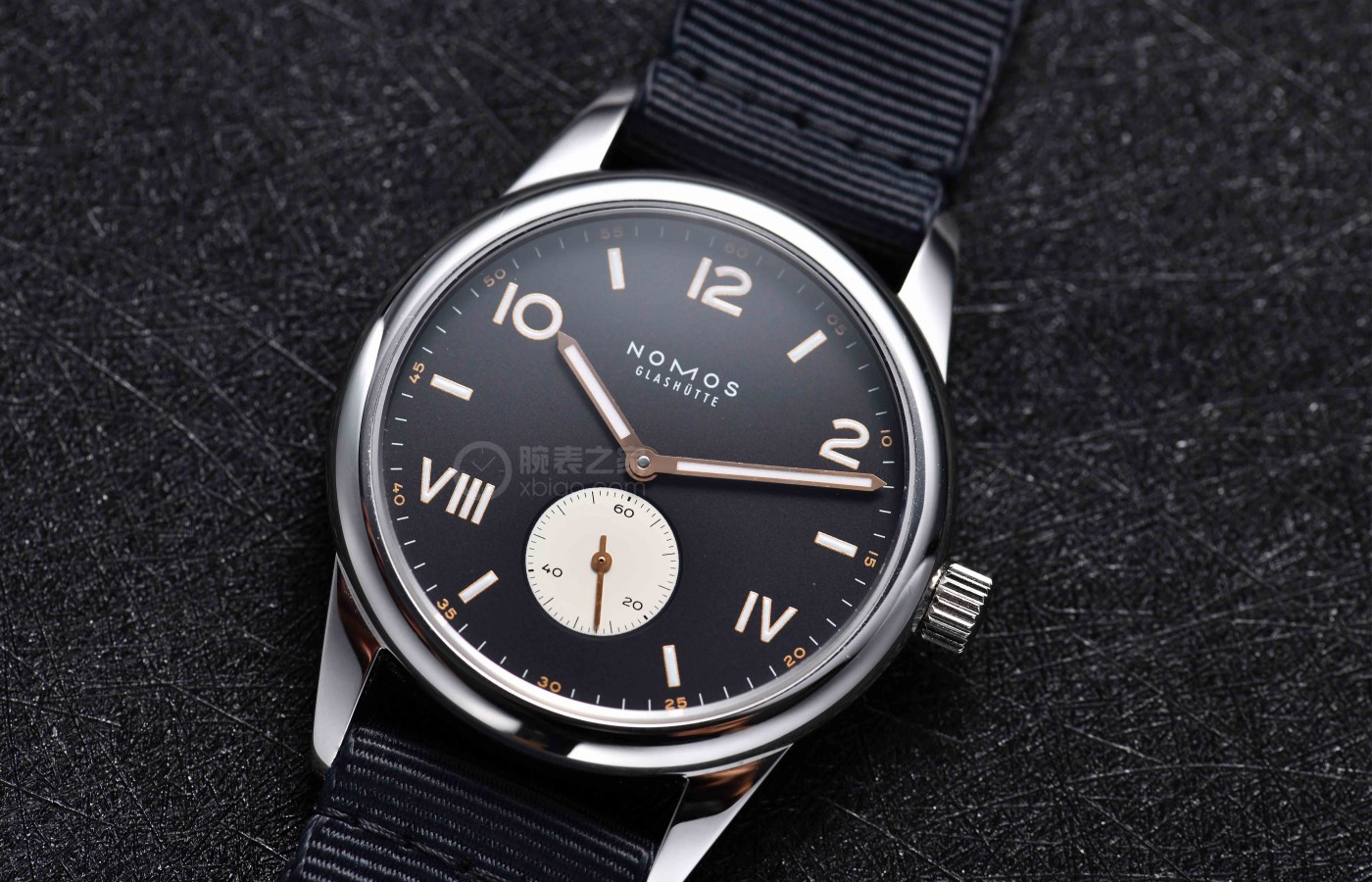1.36 万就能入德表？NOMOS 这款 Club 让瑞士入门表集体沉默！-第2张图片