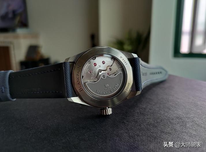 全球认可的三款经典潜水腕表，一表在手，走遍全球-第3张图片