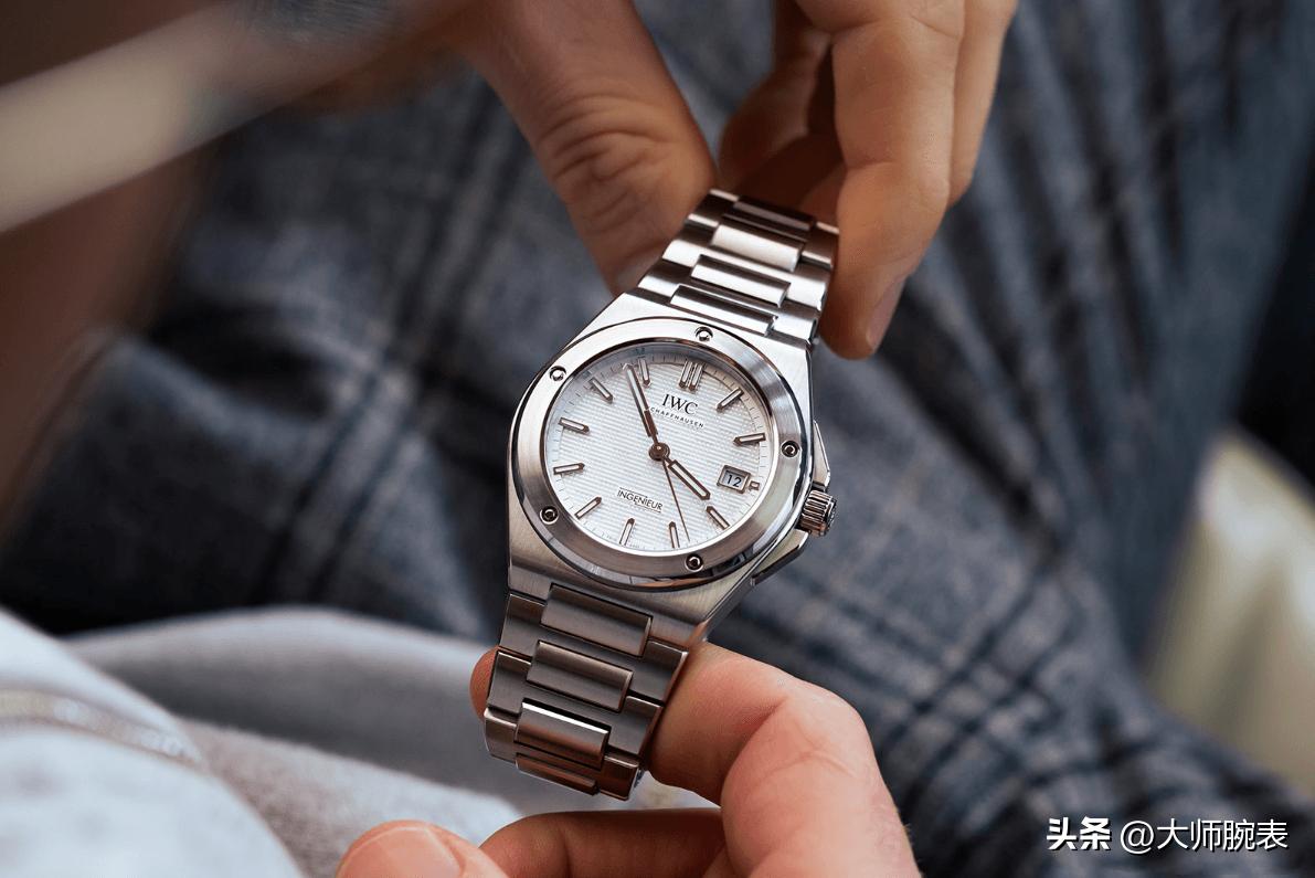 劳力士太贵？这三款腕表性能更强，价格更亲民！-第5张图片