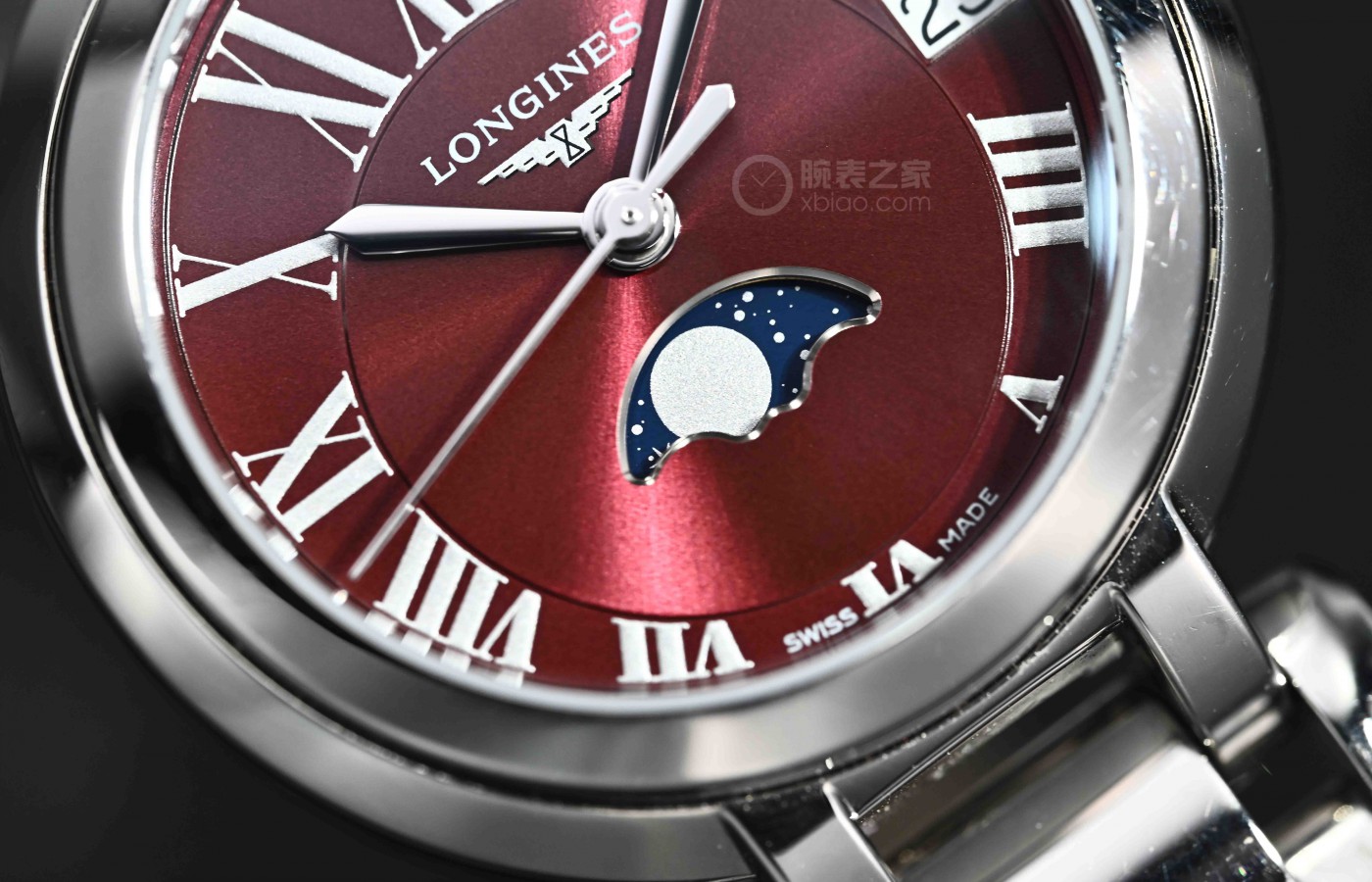 中秋送礼首选：为何说浪琴心月是最适合节日的月相表？-第4张图片