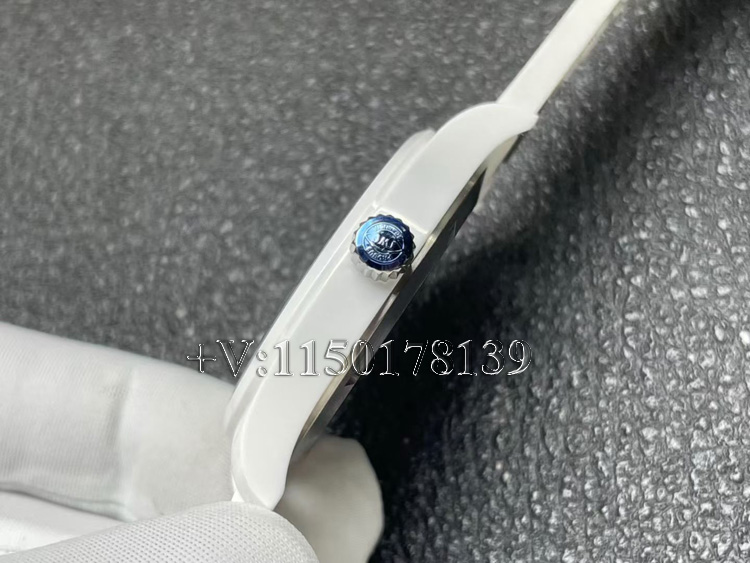 M+厂万国飞行员太浩湖特别版对比正品:陶瓷壳质量做工如何?-第6张图片 M+厂万国飞行员太浩湖特别版对比正品:陶瓷壳质量做工如何?-第6张图片