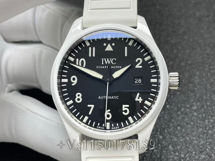 M+厂万国飞行员太浩湖特别版对比正品:陶瓷壳质量做工如何?-第4张图片 M+厂万国飞行员太浩湖特别版对比正品:陶瓷壳质量做工如何?-第4张图片