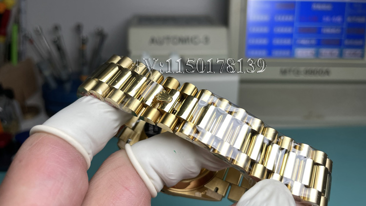 CBD劳力士黑冰糖V9升级评测:218克配重+18K金工艺细节全解析-第8张图片 CBD劳力士黑冰糖V9升级评测:218克配重+18K金工艺细节全解析-第8张图片