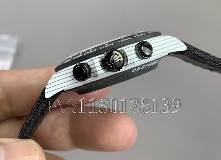 SONIC厂DIW碳纤维迪通拿评测:法拉利联名款值不值得买?-第5张图片 SONIC厂DIW碳纤维迪通拿评测:法拉利联名款值不值得买?-第5张图片