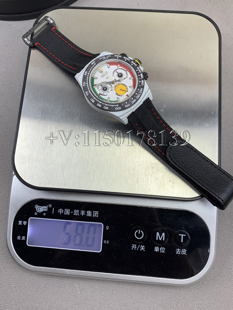 SONIC厂DIW碳纤维迪通拿评测:法拉利联名款值不值得买?-第2张图片 SONIC厂DIW碳纤维迪通拿评测:法拉利联名款值不值得买?-第2张图片