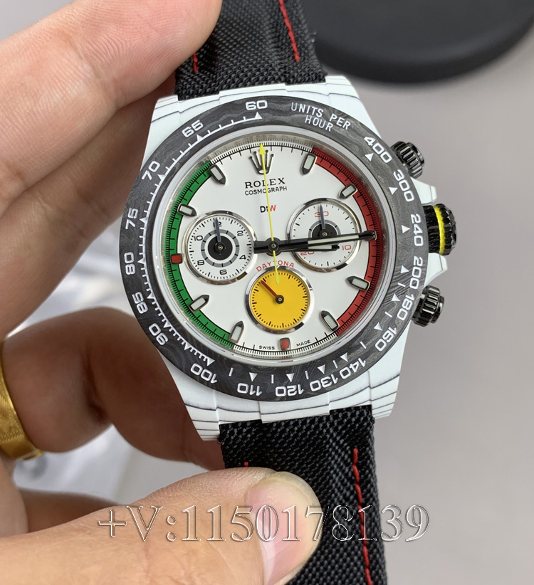 SONIC厂DIW碳纤维迪通拿评测:法拉利联名款值不值得买?-第1张图片 SONIC厂DIW碳纤维迪通拿评测:法拉利联名款值不值得买?-第1张图片