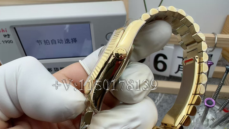 RC厂劳力士黑冰糖210克配重版值得买吗?对比QF厂详解-第5张图片 RC厂劳力士黑冰糖210克配重版值得买吗?对比QF厂详解-第5张图片