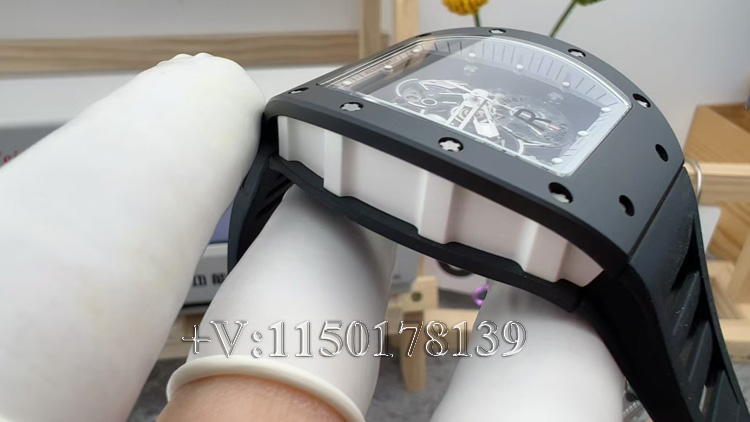 R厂理查米尔RM055满配版评测：Vaucher无卡度机芯值得入手吗？-第6张图片