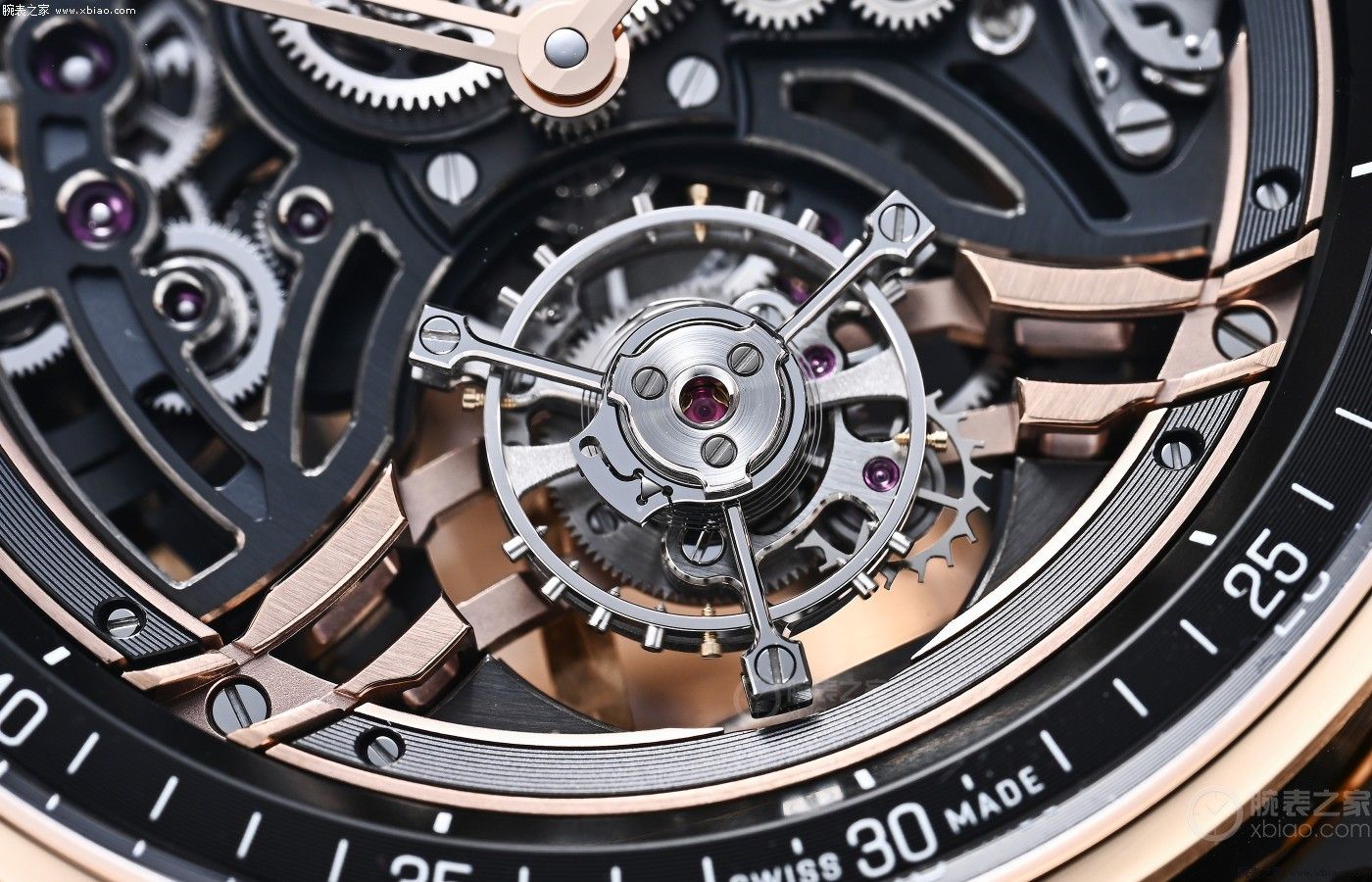 41毫米+黑金配色！爱彼CODE 11.59新作，浮动陀飞轮实物效果绝了-第4张图片