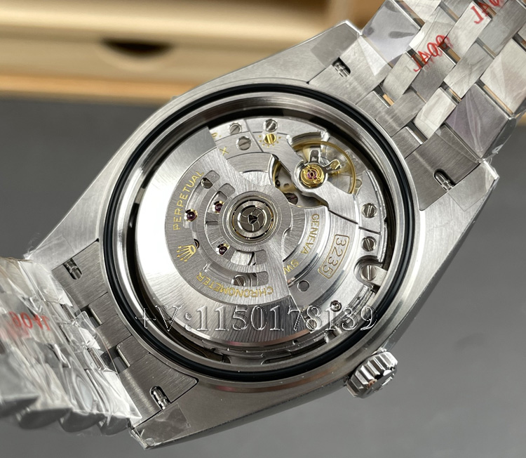 新手必看!购买VS厂劳力士灰钻日志前必须知道的5个真相!-第7张图片 新手必看!购买VS厂劳力士灰钻日志前必须知道的5个真相!-第7张图片