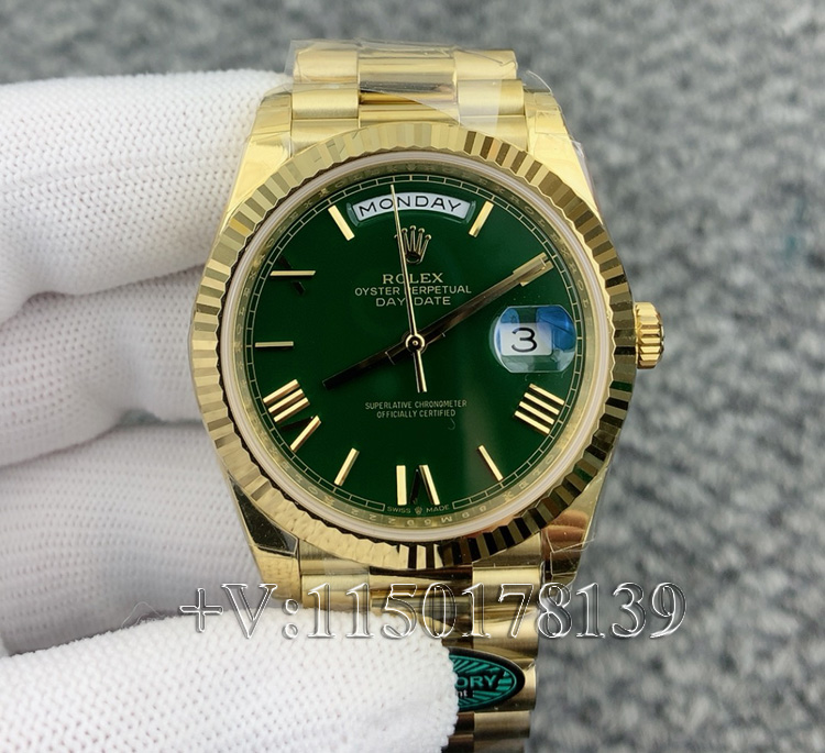 RC厂劳力士赌桌绿星期日志,公认顶级版本细节全拆解-第2张图片 RC厂劳力士赌桌绿星期日志,公认顶级版本细节全拆解-第2张图片