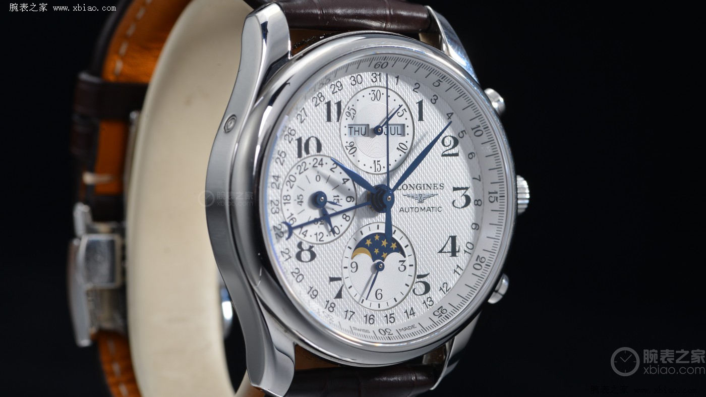 2万元价位段无敌手!浪琴八针月相:复杂功能腕表的"性价比之王"-第2张图片 2万元价位段无敌手!浪琴八针月相:复杂功能腕表的"性价比之王"-第2张图片