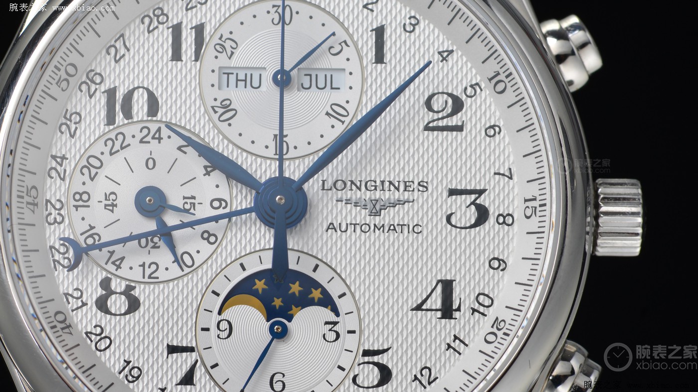 2万元价位段无敌手!浪琴八针月相:复杂功能腕表的"性价比之王"-第3张图片 2万元价位段无敌手!浪琴八针月相:复杂功能腕表的"性价比之王"-第3张图片