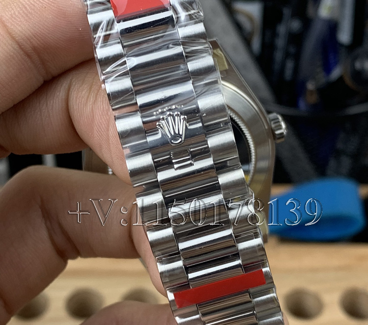 VS厂劳力士星期日志冰蓝DD深度拆解:3255一体机芯细节狂魔来了-第6张图片 VS厂劳力士星期日志冰蓝DD深度拆解:3255一体机芯细节狂魔来了-第6张图片