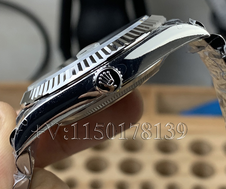 VS厂劳力士星期日志冰蓝DD深度拆解:3255一体机芯细节狂魔来了-第4张图片 VS厂劳力士星期日志冰蓝DD深度拆解:3255一体机芯细节狂魔来了-第4张图片