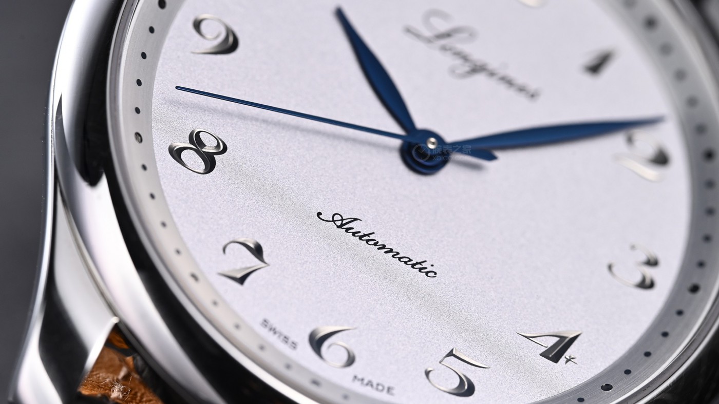 2万块预算买正装表,浪琴名匠这三针表为何让表友一致推荐?-第5张图片 2万块预算买正装表,浪琴名匠这三针表为何让表友一致推荐?-第5张图片