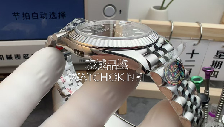 VS厂最强对手出现！V厂劳力士日志41mm评测，这细节无敌了-第5张图片