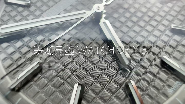 重磅出击！VS厂爱彼15500首发评测，能否超越APS？-第3张图片