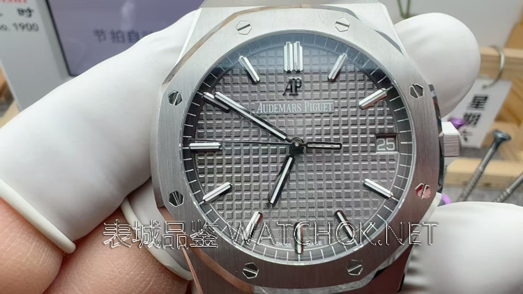 重磅出击！VS厂爱彼15500首发评测，能否超越APS？-第2张图片