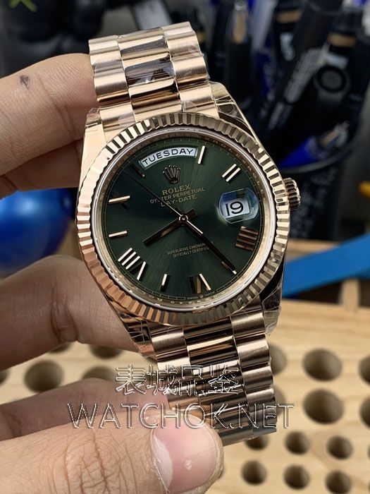 VS厂星期日志烟熏绿渐变盘DD腕表专业解析质量好坏？-第3张图片