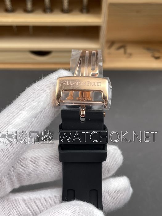 APS厂爱彼26240玫瑰金,4401无卡度机芯到底有多强?-第8张图片 APS厂爱彼26240玫瑰金,4401无卡度机芯到底有多强?-第8张图片