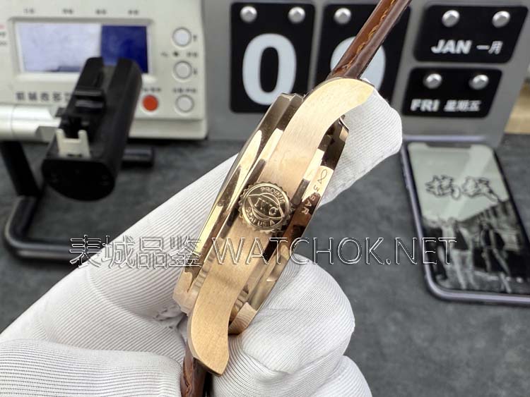 教你避开大坑,选对ZF厂万国葡七玫瑰金款!-第7张图片 教你避开大坑,选对ZF厂万国葡七玫瑰金款!-第7张图片