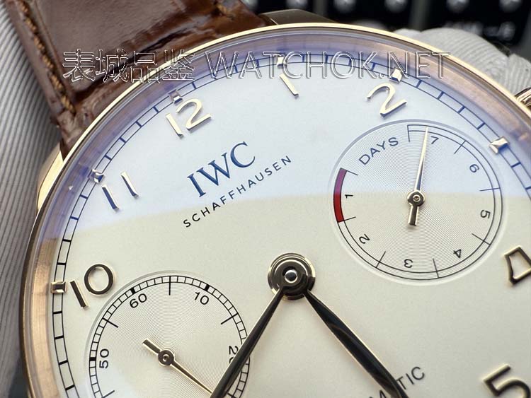 教你避开大坑,选对ZF厂万国葡七玫瑰金款!-第4张图片 教你避开大坑,选对ZF厂万国葡七玫瑰金款!-第4张图片