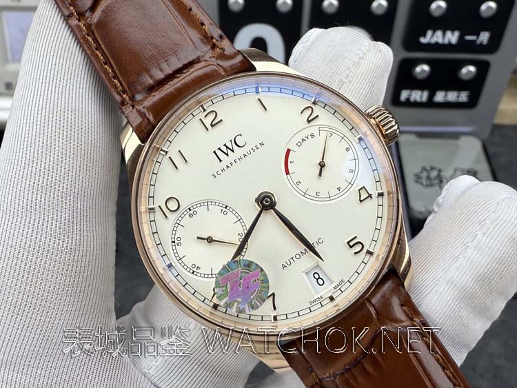 教你避开大坑,选对ZF厂万国葡七玫瑰金款!-第3张图片 教你避开大坑,选对ZF厂万国葡七玫瑰金款!-第3张图片