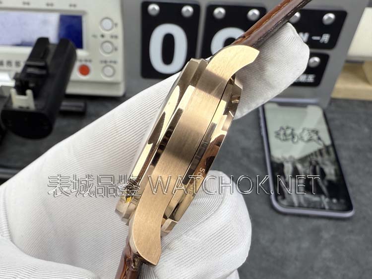 教你避开大坑,选对ZF厂万国葡七玫瑰金款!-第6张图片 教你避开大坑,选对ZF厂万国葡七玫瑰金款!-第6张图片