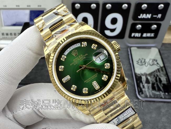 配重+2836机芯！QF厂劳力士DD烟熏绿把小厂按在地上摩擦-第2张图片